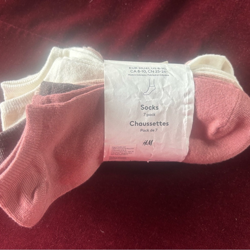 H&M women’s Pink, Cream, and Brown Socks Set